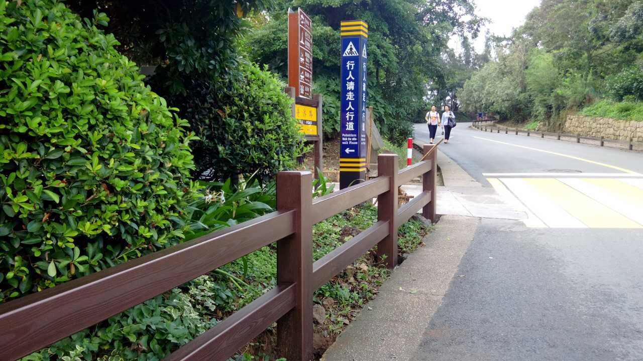 <strong>木紋漆和氟碳木紋漆的區(qū)別？</strong>